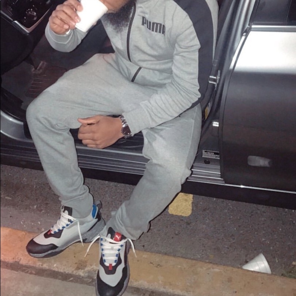 Meet your Posher, Robert